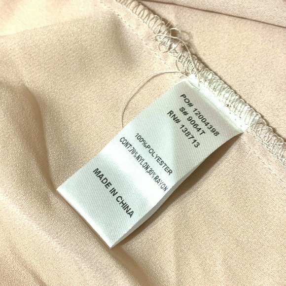 Doe & Rae Bell Sleeve Crochet Lace Blouse Lattice - Picture 5 of 7